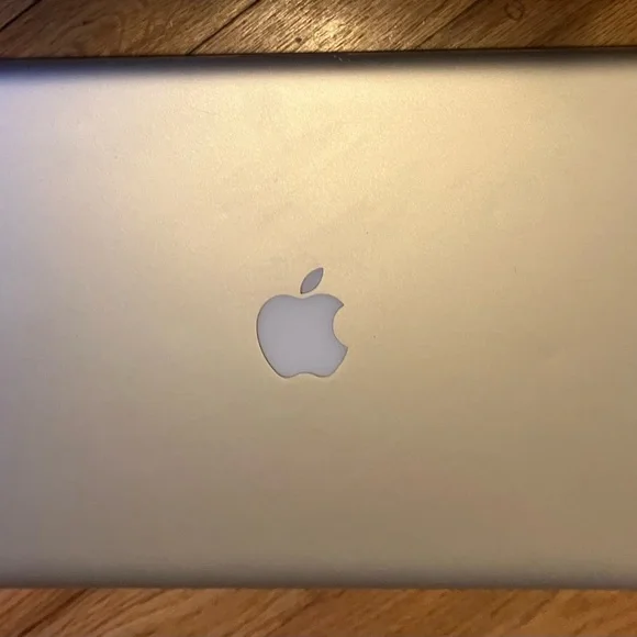 Apple MacBook Pro